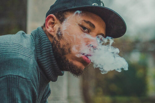 buurt keert zich tegen adolescenten